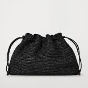 COS CAVATELLI CLUTCH BAG - STRAW
